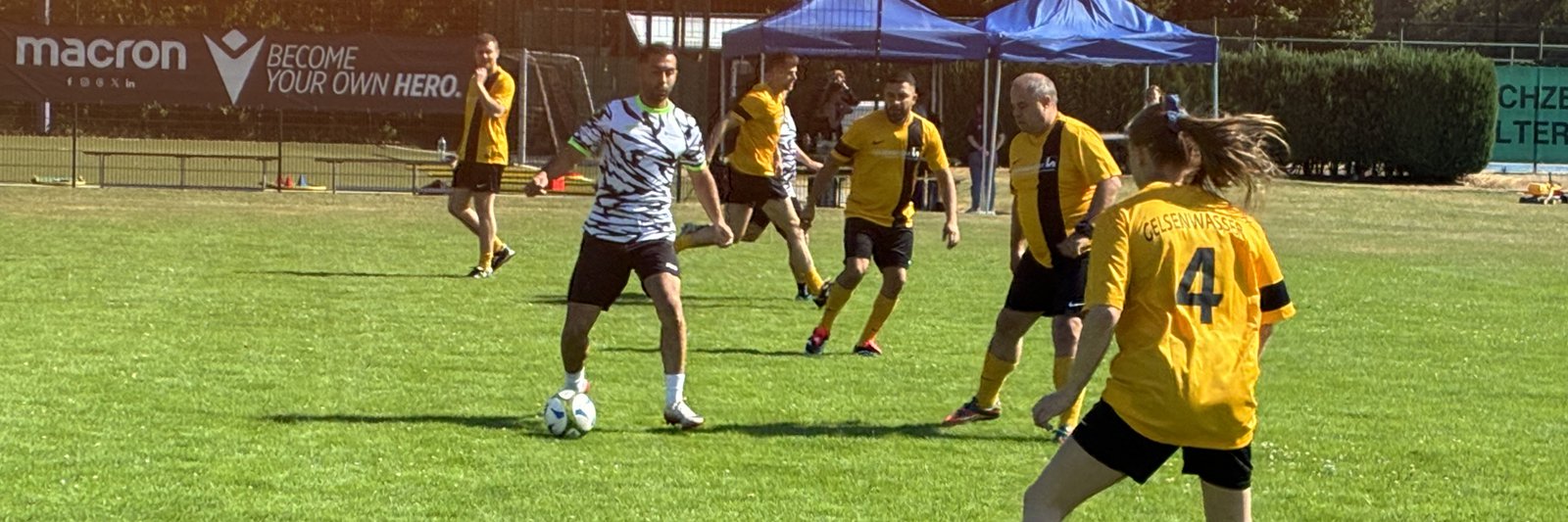 Spielszene beim Fußballpokalturnier