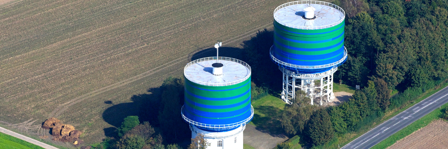 Die Hochbehälter in Herten aus der Luft fotografiert.