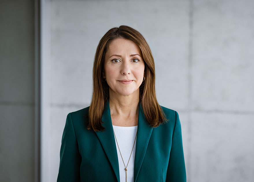 Dr. Agnes Janda, Vorständin